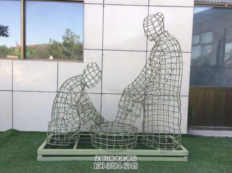 秦淮镂空洗脚雕塑制作，园林装饰，铁艺孝道人物雕塑