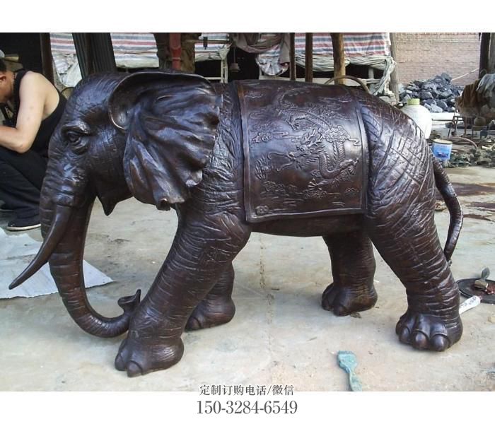 无锡庭院大象雕塑定做,广场雕塑,室外铜大象雕塑提供 无锡庭院大象雕塑定做,广场雕塑,室外铜大象雕塑提供